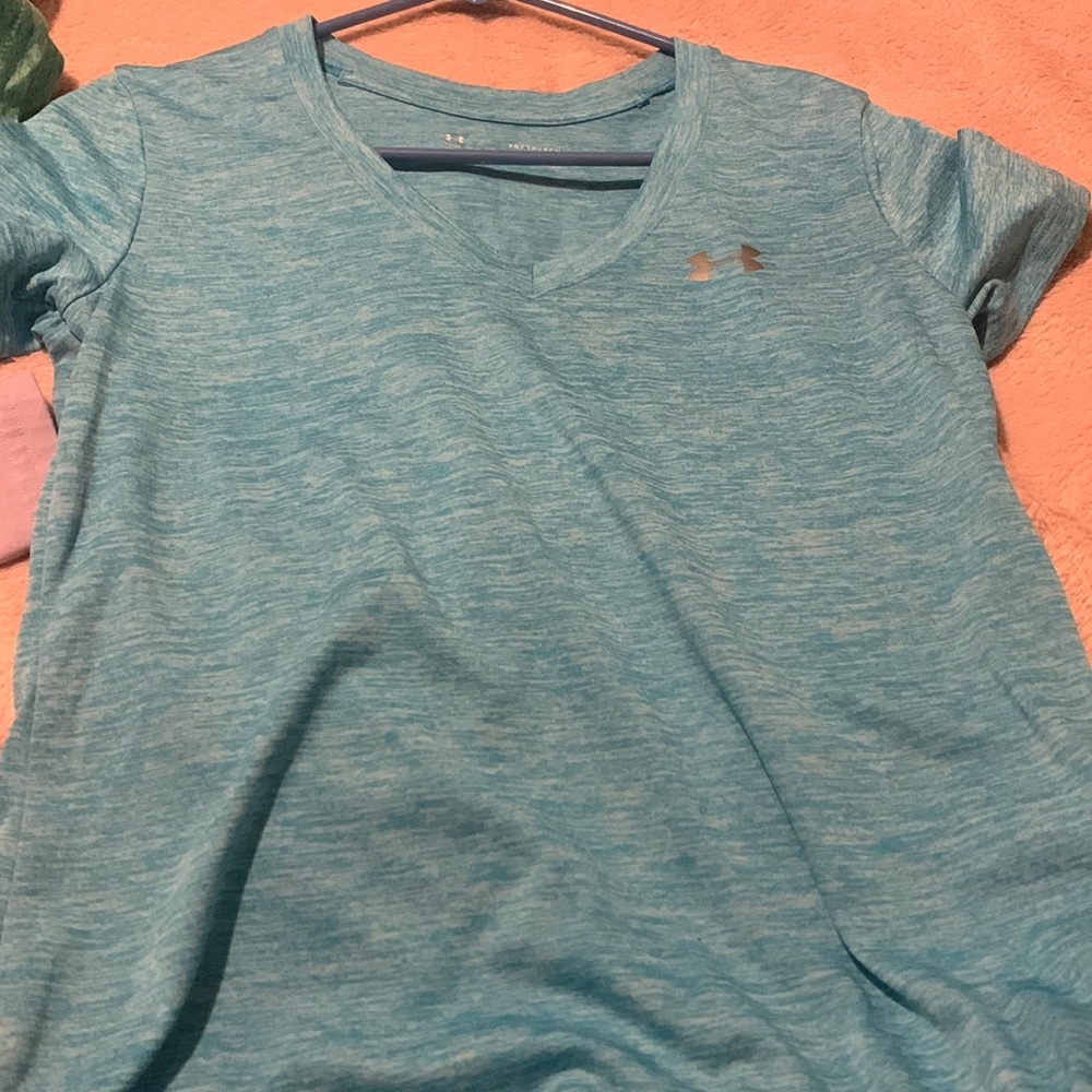 Under armor t shirt